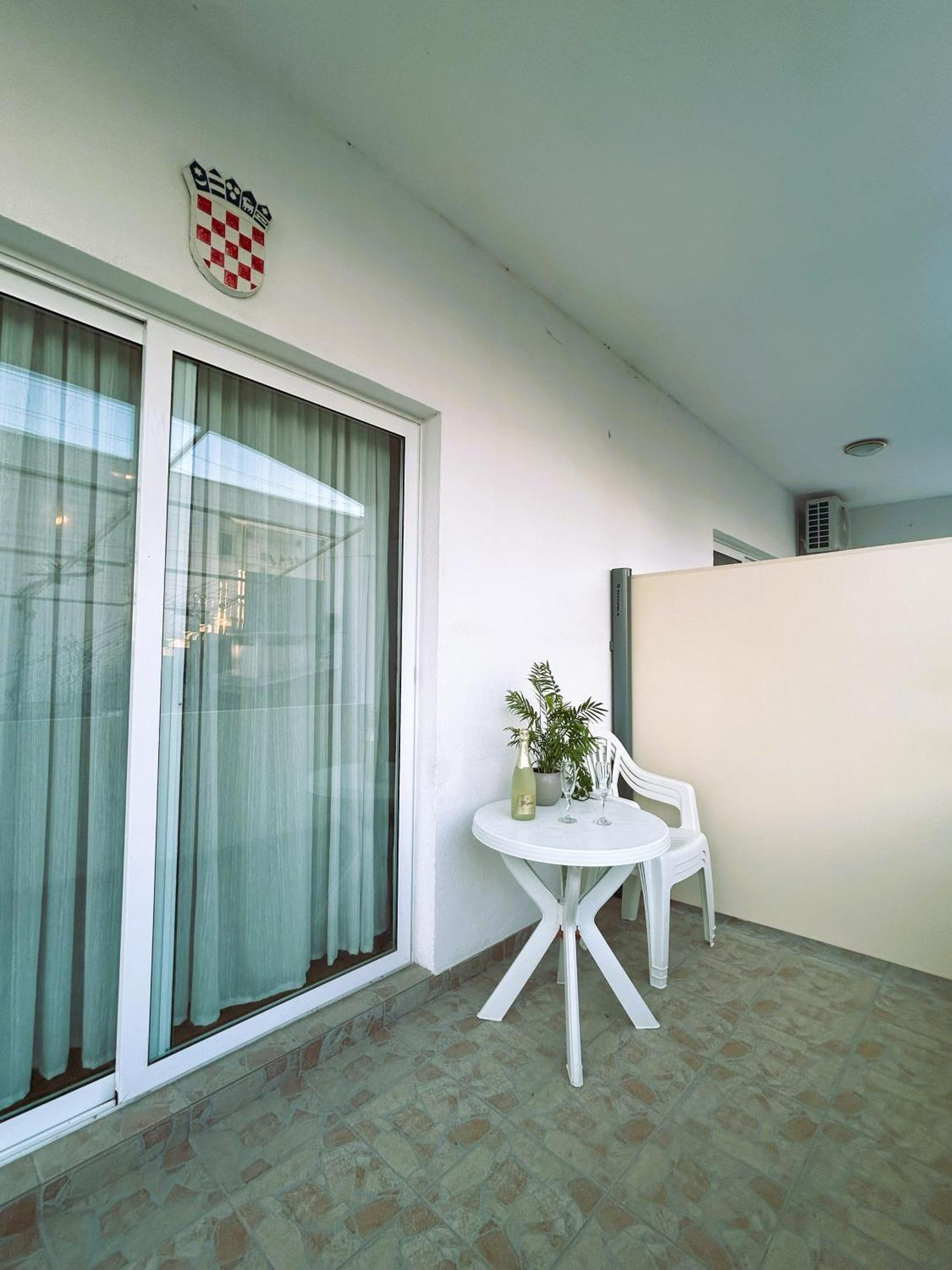 Apartments Valjan Trogir Eksteriør bilde