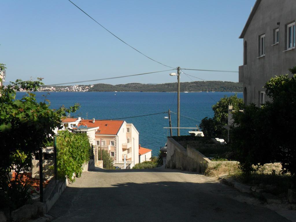 Apartments Valjan Trogir Eksteriør bilde