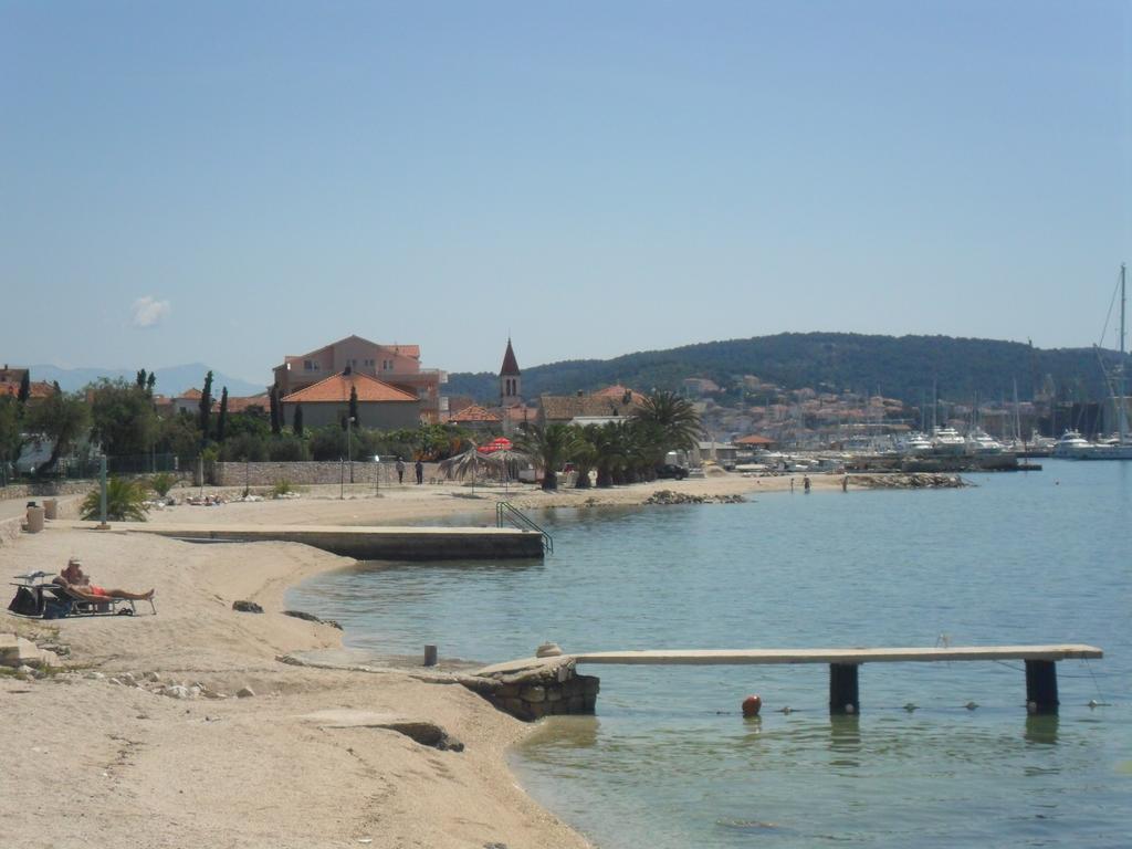 Apartments Valjan Trogir Eksteriør bilde